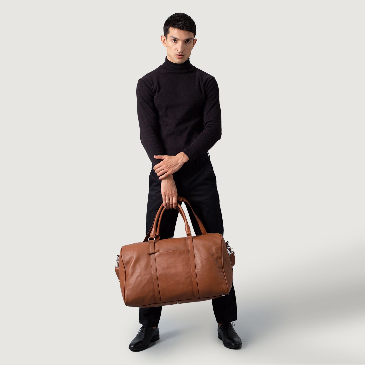 The Darrio Brown Leather Duffle Bag For Men Women The Jacket Maker