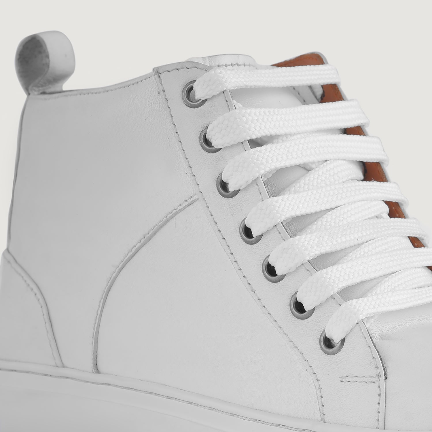 Plain white leather tennis shoes sales